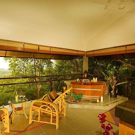 Ambong Rainforest Retreat Pantai Tengah  Екстериор снимка