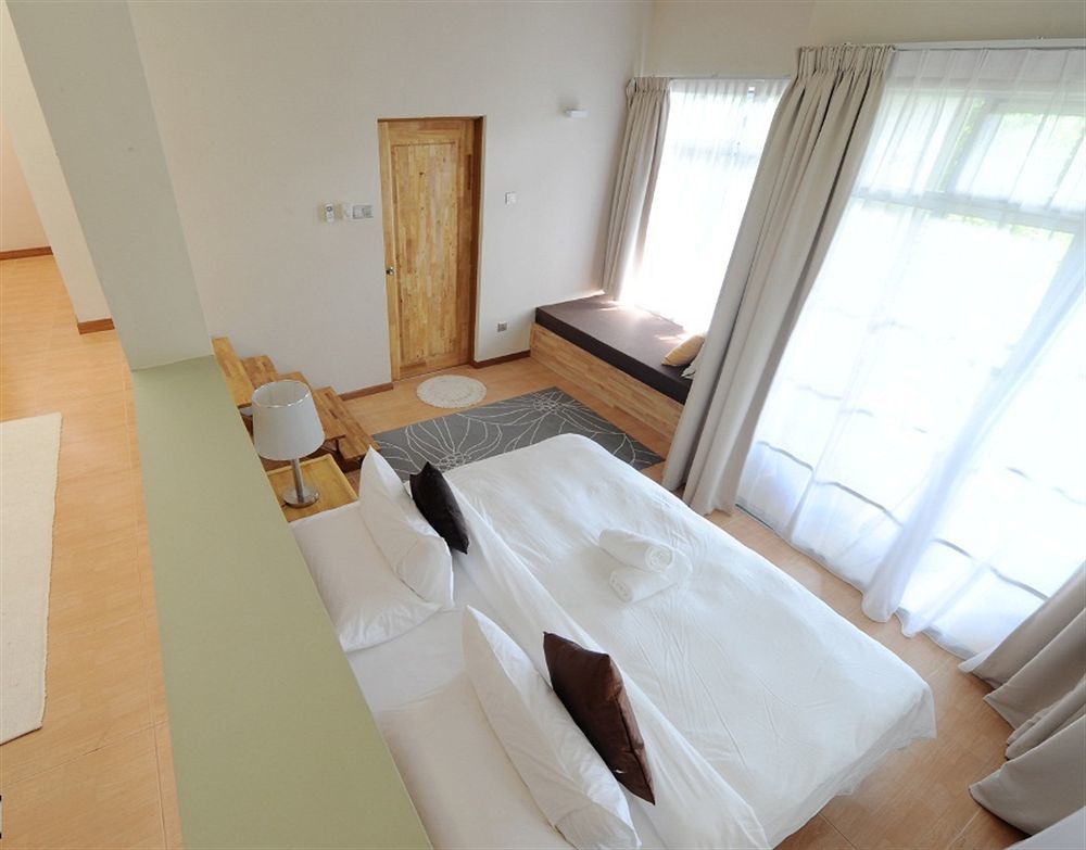 Ambong Rainforest Retreat Pantai Tengah  Екстериор снимка
