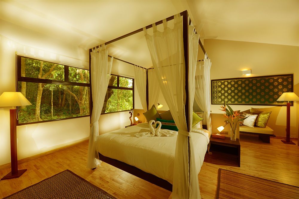 Ambong Rainforest Retreat Pantai Tengah  Екстериор снимка