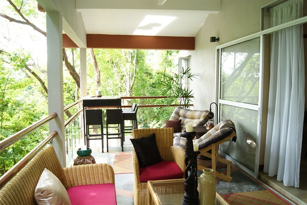 Ambong Rainforest Retreat Pantai Tengah  Екстериор снимка