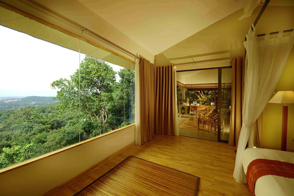 Ambong Rainforest Retreat Pantai Tengah  Екстериор снимка